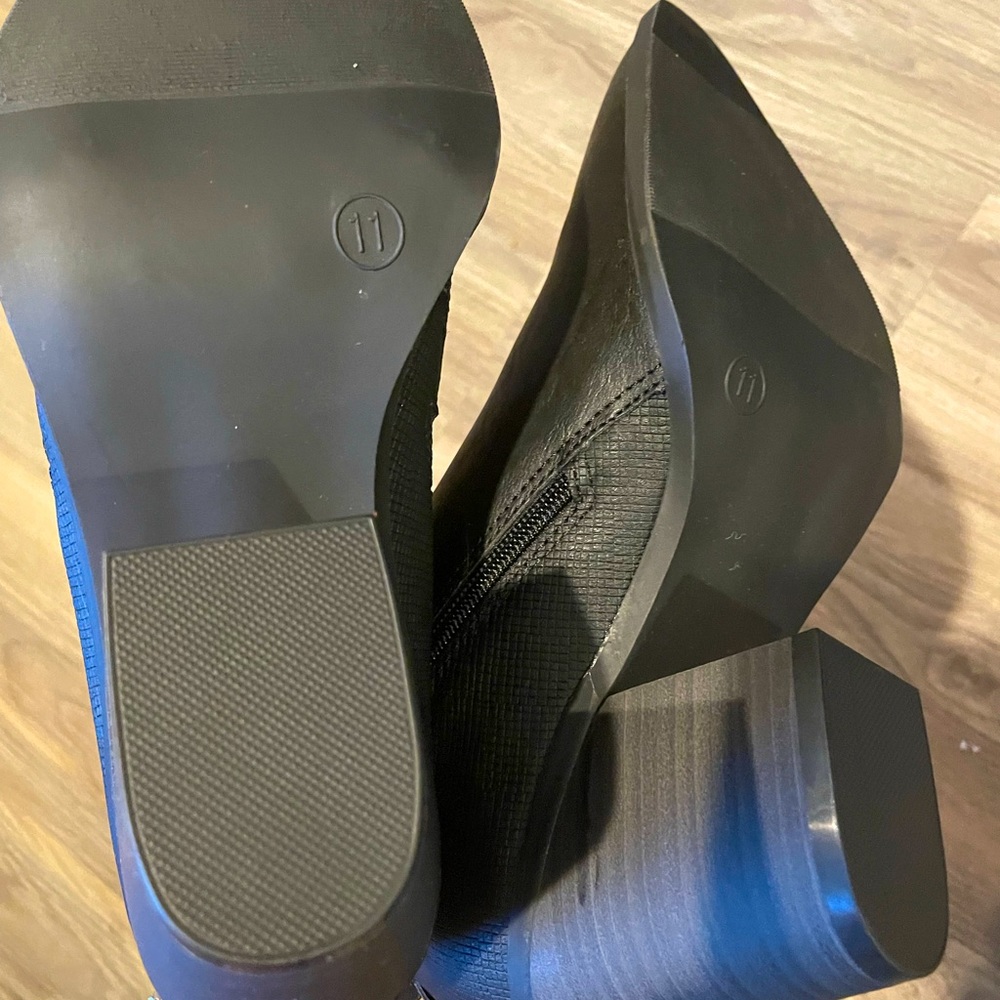 Universal Thread Black Pointed Toe Bootie - image 5